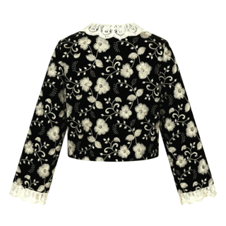 کت کوتاه زنانه مخمل گلدوزی‌شده مشکی با یقه دانتل