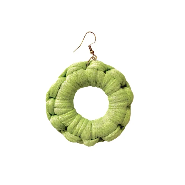 گوشواره حلقه‌ای پارچه‌ای سبز پاستلی